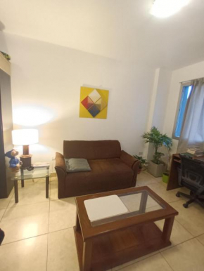 Departamento con cochera. Excelente ubicación